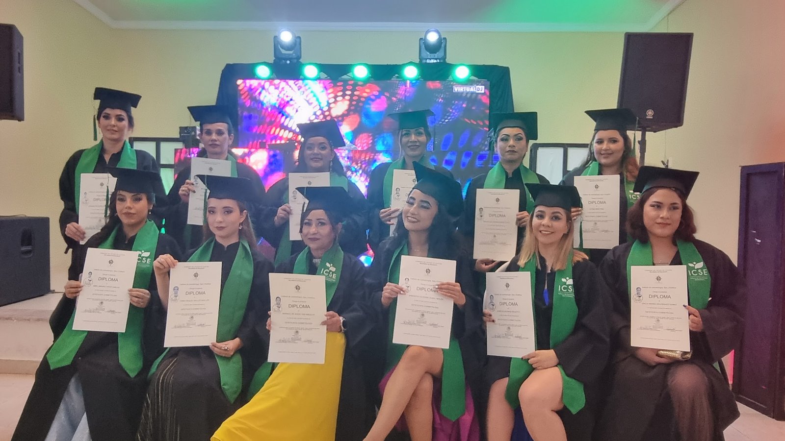 Graduación Esteticista Cosmetóloga ICSE 2023